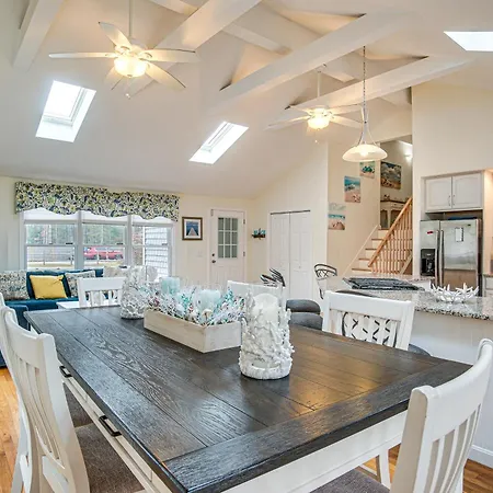 East Falmouth Home With Game Room - 2 Mi To Beach!